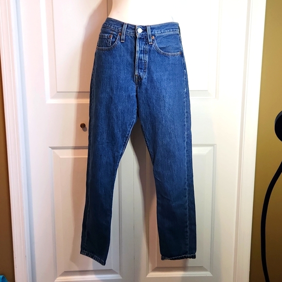 Levi's High rise cropped Jeans W26 L28 - Picture 1 of 8